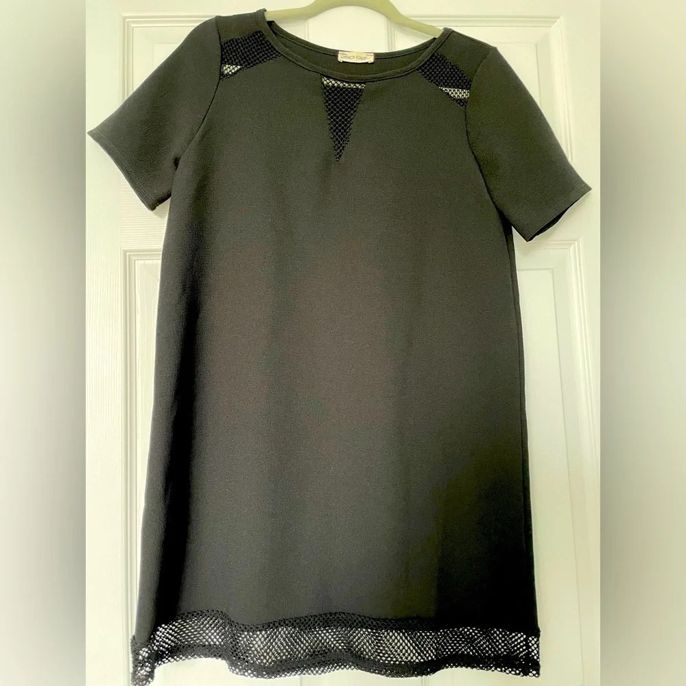 Peach Royal black short dress size small